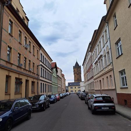 Schoene Zwei-Zimmer-Wohnung "W2" Mit 4 Einzelbetten Und Wlan In Zwenkau Bei Leipzig Im Neuseenland Extérieur photo