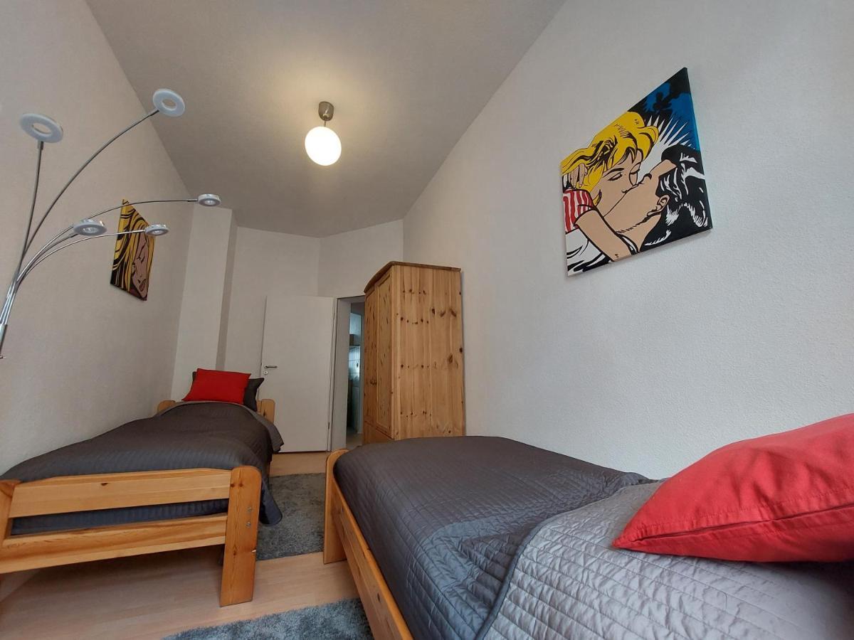 Schoene Zwei-Zimmer-Wohnung "W2" Mit 4 Einzelbetten Und Wlan In Zwenkau Bei Leipzig Im Neuseenland Extérieur photo