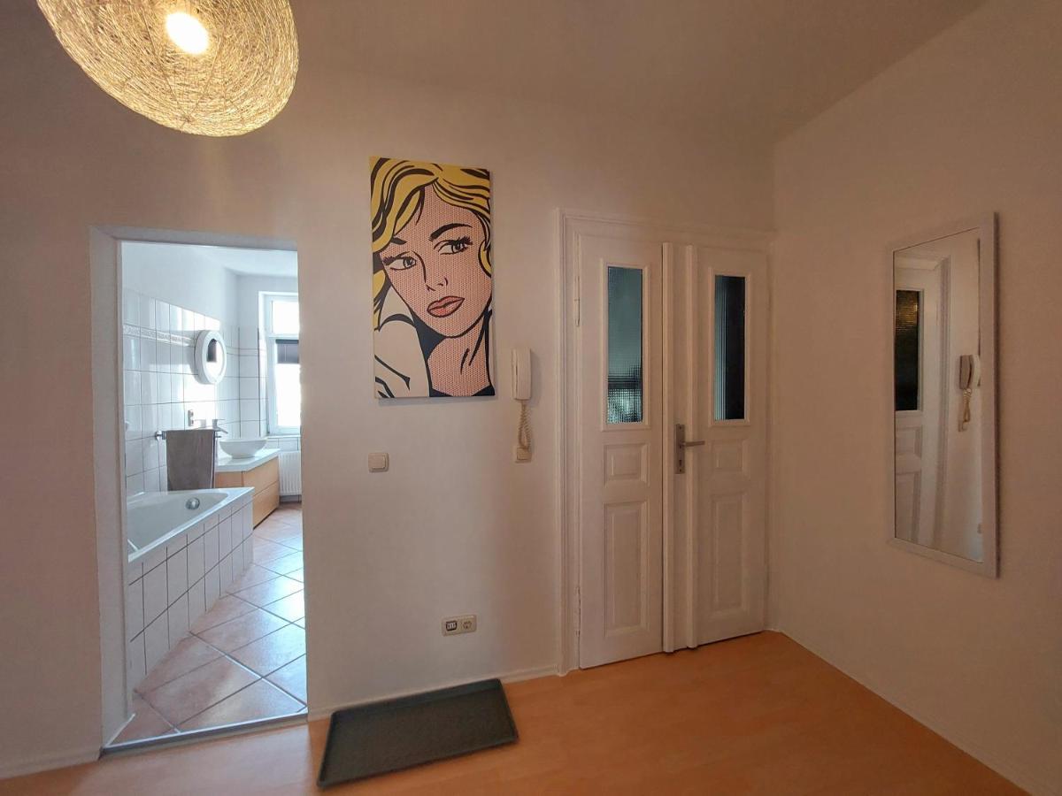 Schoene Zwei-Zimmer-Wohnung "W2" Mit 4 Einzelbetten Und Wlan In Zwenkau Bei Leipzig Im Neuseenland Extérieur photo