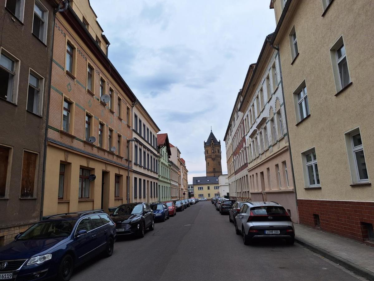 Schoene Zwei-Zimmer-Wohnung "W2" Mit 4 Einzelbetten Und Wlan In Zwenkau Bei Leipzig Im Neuseenland Extérieur photo